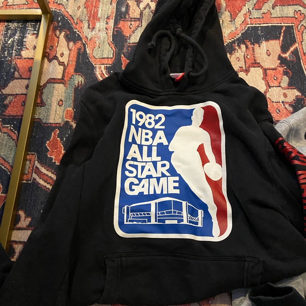 1982 NBA sweatshirt